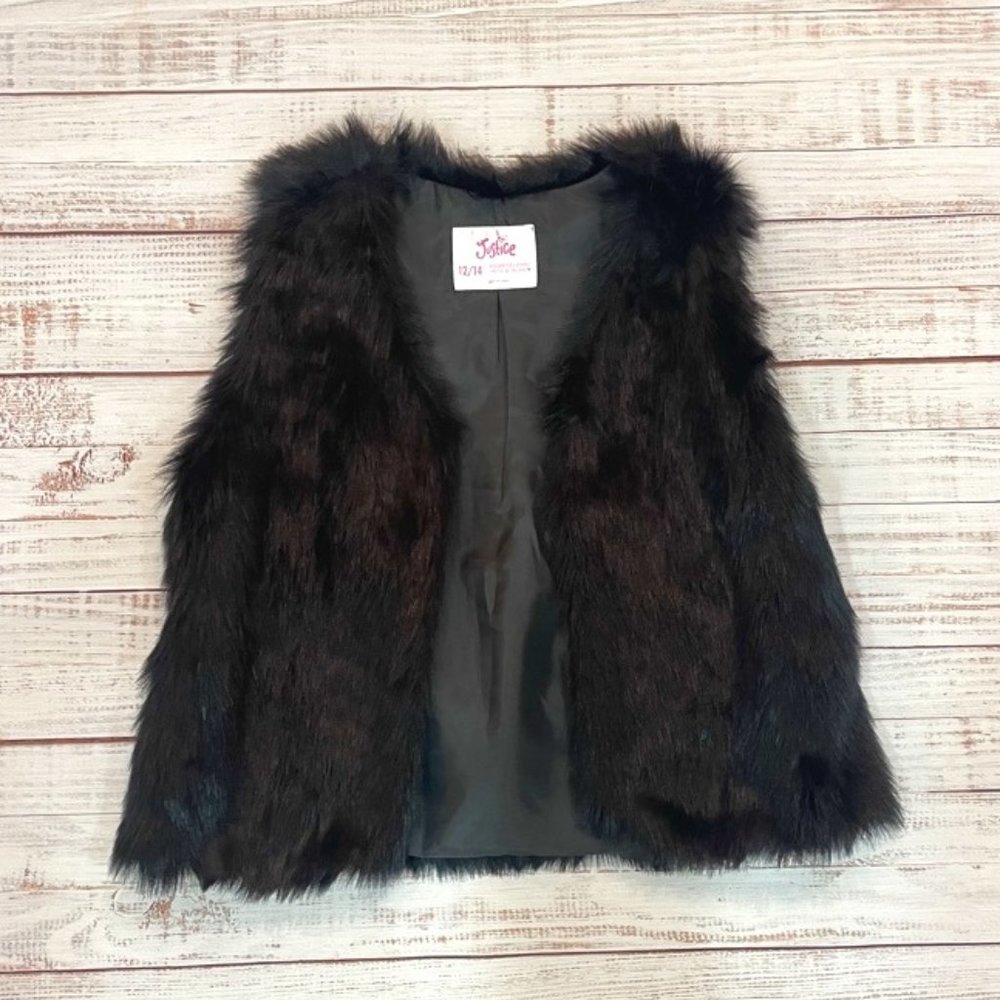 Girls Fun and Fashionable Faux Fur Vest